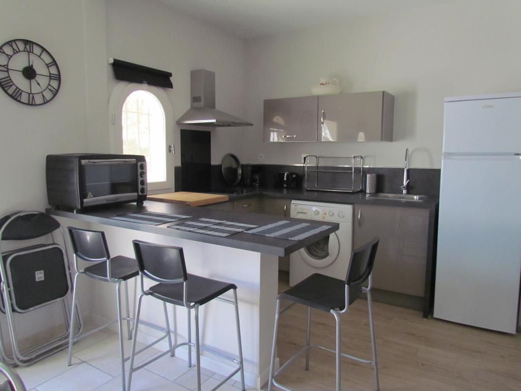 Gites en Provence proche Avignon Boulbon Chambre photo